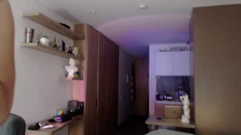 Bradley online show from 18, 9, 2025