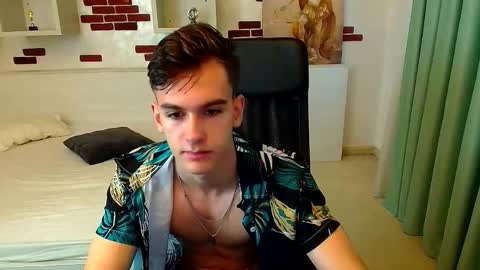 Snapshot of bradyflint chatting on 25, 10, 2025 BradyFlint online show from 25, 10, 2025