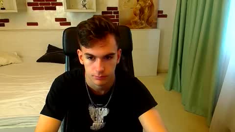 Snapshot of bradyflint chatting on 28, 10, 2025 BradyFlint online show from 28, 10, 2025