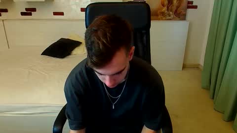 Snapshot of bradyflint chatting on 28, 11, 2025 BradyFlint online show from 28, 11, 2025