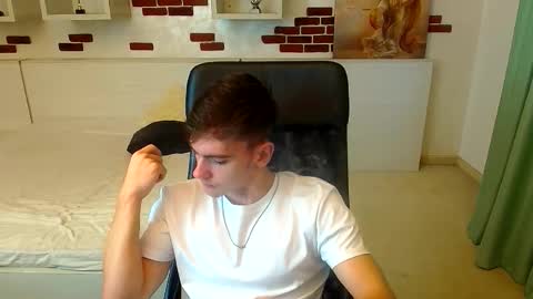 Snapshot of bradyflint chatting on 5, 12, 2025 BradyFlint online show from 5, 12, 2025