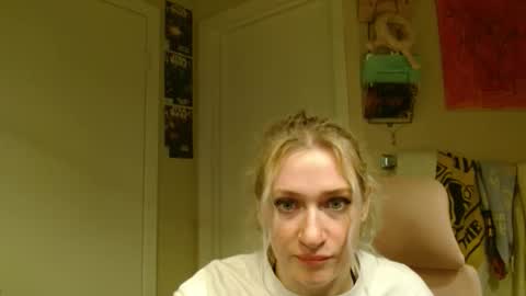 Snapshot of braindeadbetty chatting on 5, 4, 2026 i am a naughty jedi knight online show from 5, 4, 2026