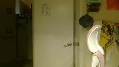 Snapshot of braindeadbetty chatting on 10, 4, 2026 i am a naughty jedi knight online show from 10, 4, 2026