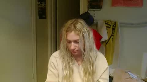 Snapshot of braindeadbetty chatting on 16, 4, 2026 i am a naughty jedi knight online show from 16, 4, 2026