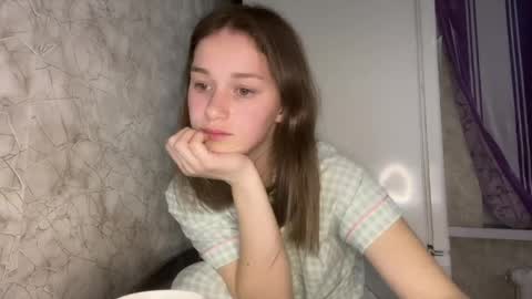 Snapshot of bralkissy chatting on 25, 4, 2026 Kate online show from 25, 4, 2026