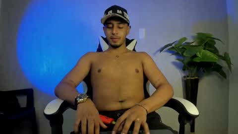 Snapshot of brand_collins chatting on 14, 12, 2025 Brand online show from 14, 12, 2025