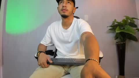 Snapshot of brand_collins chatting on 5, 2, 2026 Brand online show from 5, 2, 2026