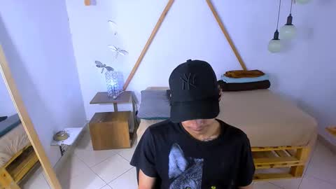 Snapshot of brand_hades chatting on 13, 10, 2025 B R A N D online show from 13, 10, 2025