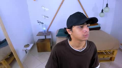 Snapshot of brand_hades chatting on 23, 10, 2025 B R A N D online show from 23, 10, 2025