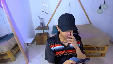 Snapshot of brand_hades chatting on 28, 10, 2025 B R A N D online show from 28, 10, 2025