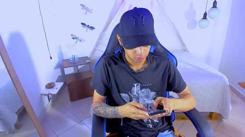 Snapshot of brand_hades chatting on 5, 11, 2025 B R A N D online show from 5, 11, 2025