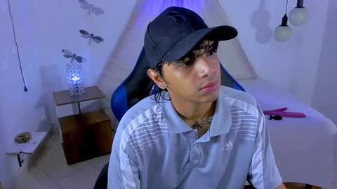 Snapshot of brand_hades chatting on 6, 11, 2025 B R A N D online show from 6, 11, 2025