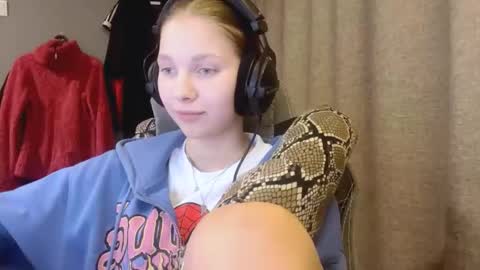 Alice online show from 4, 11, 2025