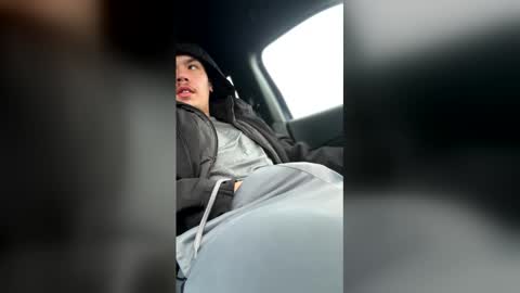 Snapshot of brandenluvslatinas chatting on 5, 4, 2026 Branden online show from 5, 4, 2026