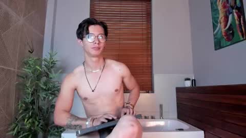 brandon_starkk online show from 28, 10, 2025