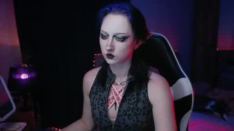 Snapshot of brandy_queen chatting on 23, 7, 2026 Aurorabut ur dad just calls me Rory online show from 23, 7, 2026