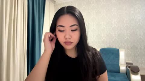 Snapshot of brandysveum chatting on 16, 10, 2025 Aypril   online show from 16, 10, 2025