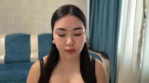 Aypril   online show from 19, 12, 2025