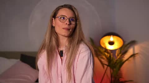 Snapshot of brandywhite chatting on 21, 4, 2026 Alex online show from 21, 4, 2026