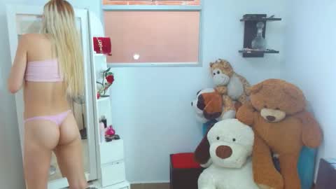 Snapshot of bratz_xx18 chatting on 6, 3, 2026 bratz xx118 online show from 6, 3, 2026