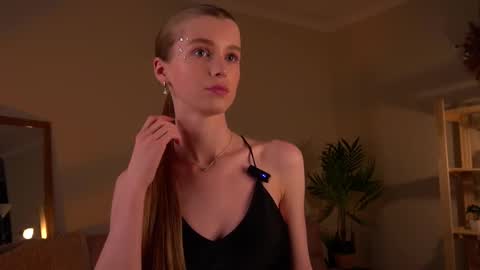 Snapshot of brave_journey chatting on 7, 3, 2025 Eli online show from 7, 3, 2025