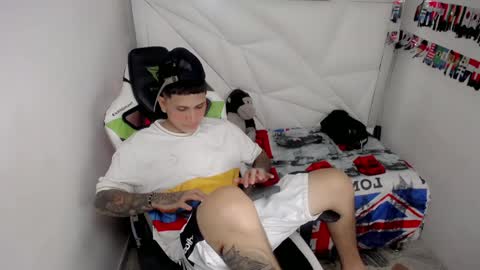 Snapshot of brayan_lopezz chatting on 7, 5, 2026 BRAYAN online show from 7, 5, 2026