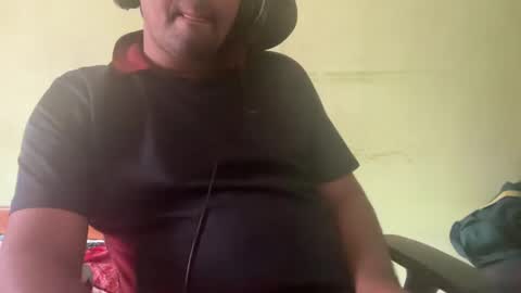 dont tell me u like to see me if you cant follow me online show from 19, 2, 2025