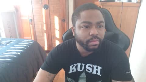 Snapshot of breadw1nnah chatting on 1, 1, 2025 Breadw1nnah online show from 1, 1, 2025