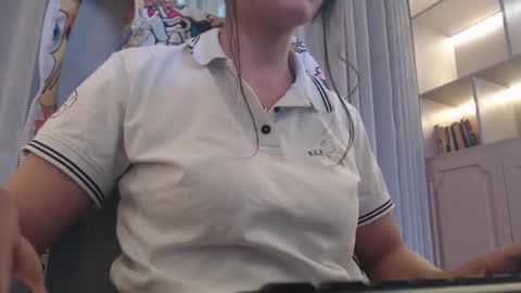 breakfastwithtiffanys online show from 26, 10, 2025