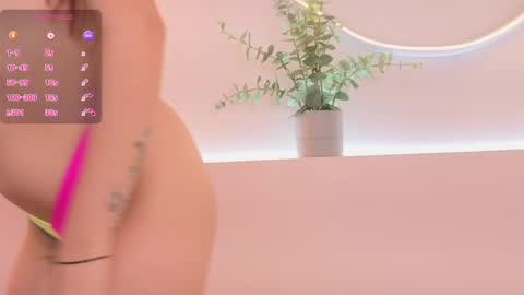 Snapshot of brenda_sky19 chatting on 9, 4, 2026 brenda_sky19 online show from 9, 4, 2026