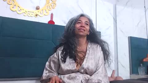 BRENDA VELASQUEZ online show from 15, 3, 2026