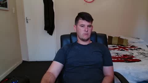 Snapshot of brendansexyboy098754 chatting on 11, 3, 2026 ask me lol online show from 11, 3, 2026