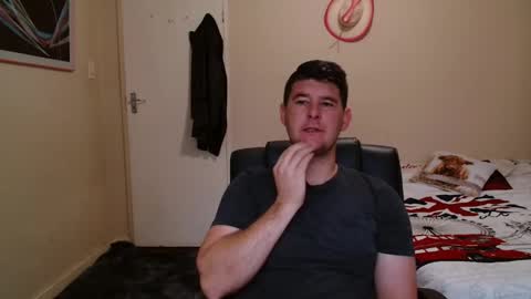 Snapshot of brendansexyboy098754 chatting on 23, 3, 2026 ask me lol online show from 23, 3, 2026