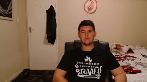 Snapshot of brendansexyboy098754 chatting on 24, 3, 2026 ask me lol online show from 24, 3, 2026