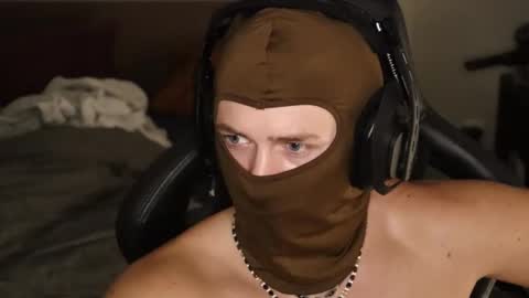 Snapshot of brentonverde chatting on 24, 11, 2025 brentonverde online show from 24, 11, 2025