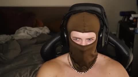 Snapshot of brentonverde chatting on 28, 11, 2025 brentonverde online show from 28, 11, 2025