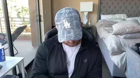 Brett Mycles online show from 27, 10, 2025