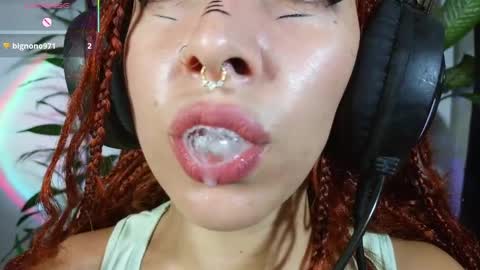 Snapshot of bri_von_dhara_ chatting on 8, 4, 2026 Bri online show from 8, 4, 2026