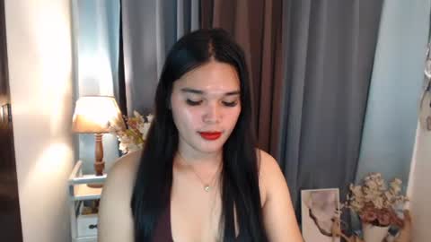 Snapshot of briana_sinclaire chatting on 15, 5, 2026 Claire online show from 15, 5, 2026