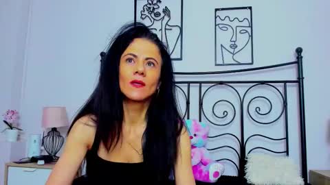 Snapshot of brianaflynt chatting on 2, 11, 2025 brianaflynt online show from 2, 11, 2025