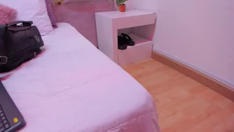 Brianna  online show from 9, 11, 2025