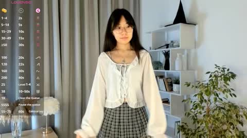 Snapshot of bridgetbottrell chatting on 25, 10, 2025 Hanna online show from 25, 10, 2025