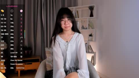 Snapshot of bridgetbottrell chatting on 5, 12, 2025 Hanna online show from 5, 12, 2025