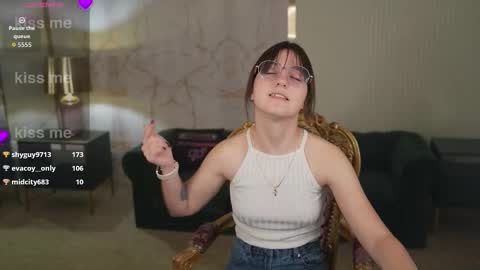 Diamonds Girls online show from 20, 3, 2026