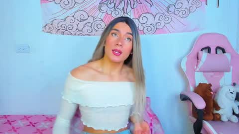 Snapshot of brihanna_cooper chatting on 4, 4, 2026 bri online show from 4, 4, 2026