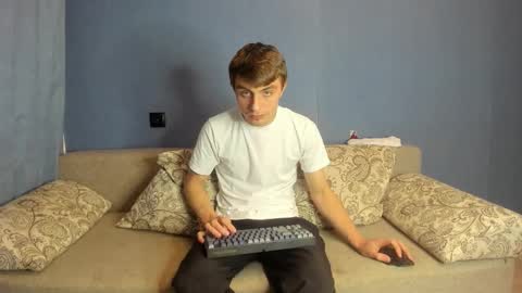 bristlebback online show from 2, 12, 2025