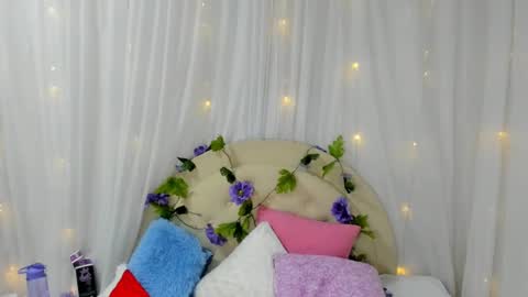 Brithany Rousee online show from 23, 12, 2024