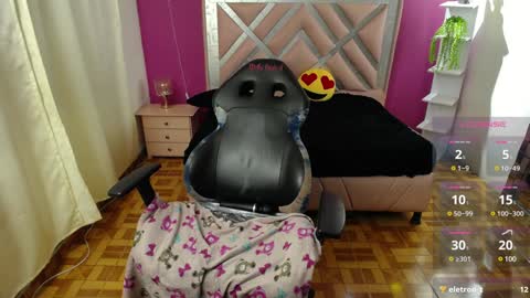 Snapshot of brithany_smiith_ chatting on 8, 1, 2025 britany online show from 8, 1, 2025