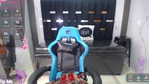 Snapshot of britney_sub chatting on 13, 11, 2025 Britney online show from 13, 11, 2025