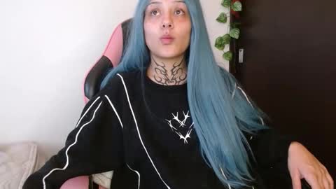 Snapshot of brittany_bubbles chatting on 13, 3, 2026 maru miaw Please help me to reach 100 thumbs up online show from 13, 3, 2026